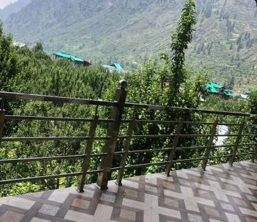 Kullu Hotel | BIRDS LOVE HOUSe