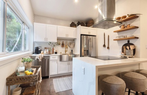 Fernwood Casa | Birds Nest of Topanga - Boho Chic and Minutes from Beach and Topanga Village!!