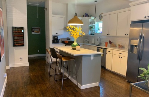 Oak Cliff Casa | Bishop Arts Bungalow Escape