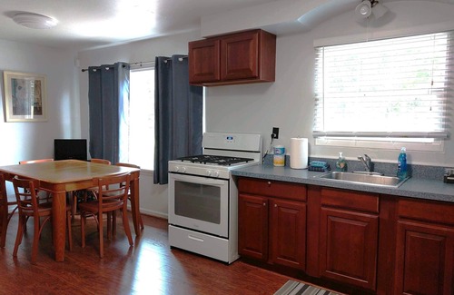 Alden Casa | LINDO TORCH LAKE COTTAGE JUST AL NORTE DE ALDEN CON ANTORCHA LAKE FRONTAGE