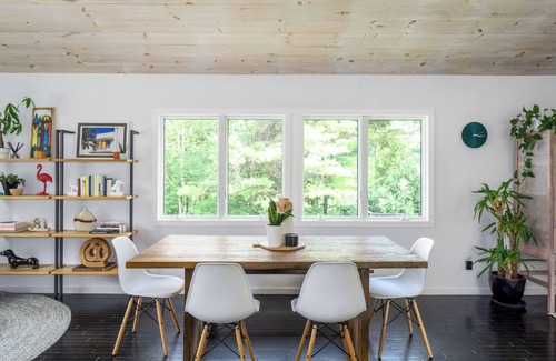 Kerhonkson Casa | Black Barn Modern Retreat in the Catskills