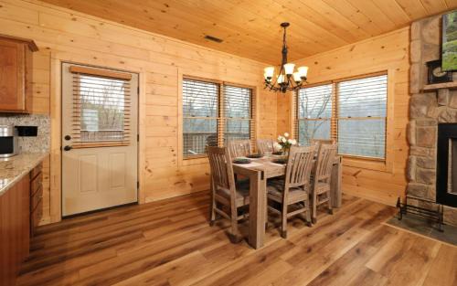 Gatlinburg Villa | Black Bear Crossing