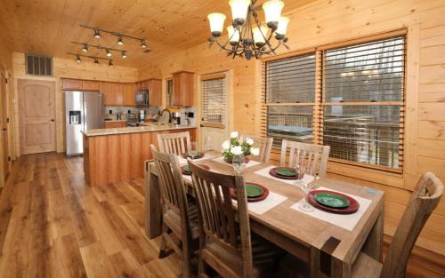 Gatlinburg Villa | Black Bear Crossing