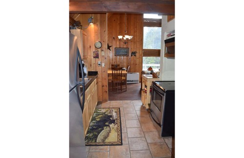 Black Hawk Cabina | Black Bear Lodge & Sauna (b/t- Ned &Black Hawk)