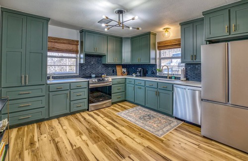 Marble Falls Cabina | Black Buffalo Cabin nestled in the Ozark Mountains minutes from Buffalo River