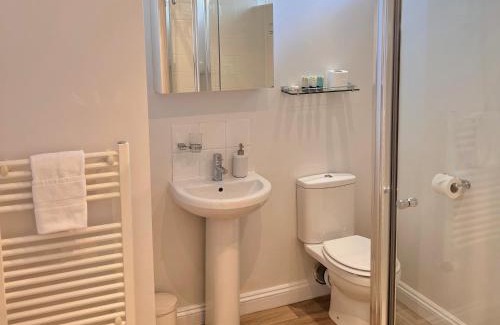 Wivenhoe Hotel | Black Buoy Inn