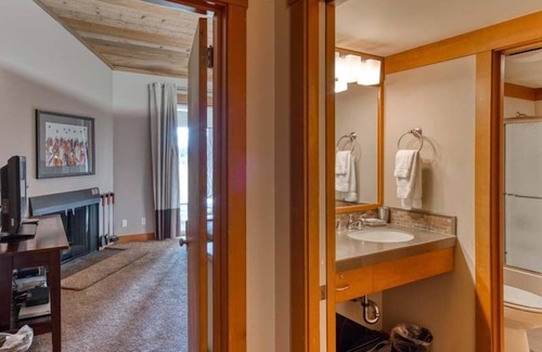 Black Butte Ranch Apartamento | Black Butte Ranch Lodge Room 023