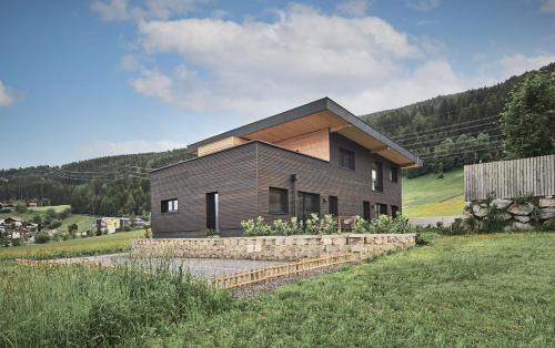 Tulfes Apartamento | Black Forest Lodges - gehobene Ferienwohnungen mit Privatsaunas