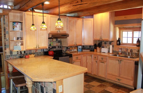 Hill City Cabina | Black Hills Getaway- Alpine Prairie Lodge- Hermosa cabaña de troncos en 8 acres.