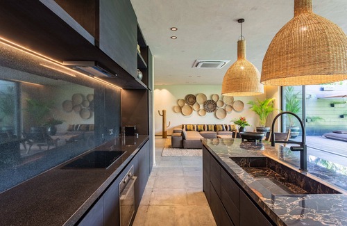 Berawa Villa | Black Villas Canggu Beach by OXO