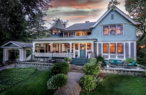 Historic Montford Cama Y Desayuno | Black Walnut B&B Inn