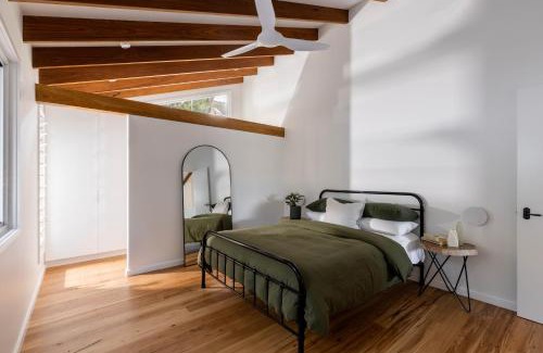 Suffolk Park Casa | Blackbutt House - Luxe Retreat With Pool and Sauna