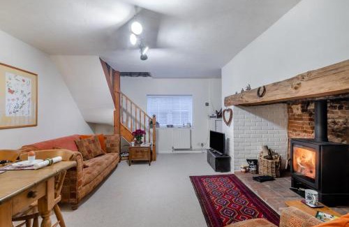 Buxton Casa | Blacksmiths Cottage - Buxton Norfolk