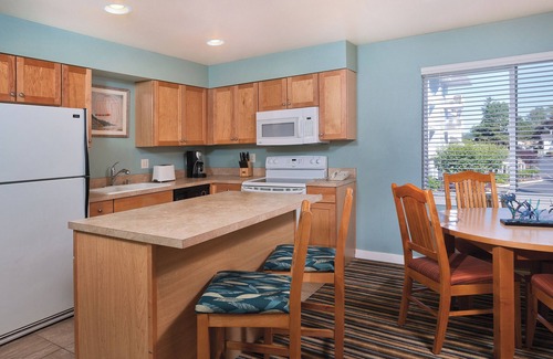 Birch Bay Complejo | Blaine, WA: 2 dormitorios condominio w / chimenea, balcón privado, Resort Pools & Más