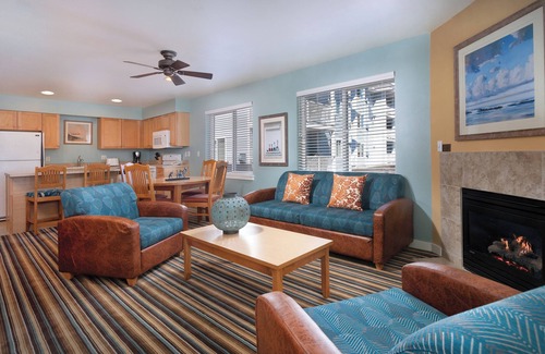 Birch Bay Complejo | Blaine, WA: 2 dormitorios condominio w / chimenea, balcón privado, Resort Pools & Más
