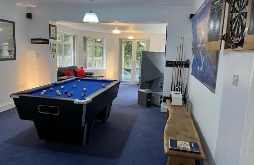 Blaydon on Tyne Apartamento | BlaydonBurn - Sleeps 4 5 - Parking - HotTub - Yard