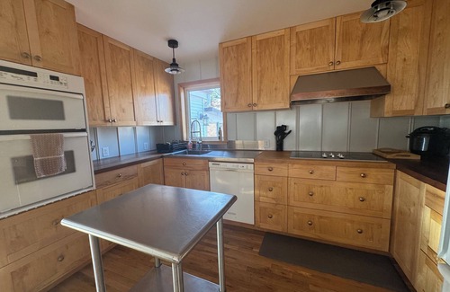 Granite Canon Casa | Blazing Star - 100-acre Ranch Retreat Perfect House for Nature Lovers!