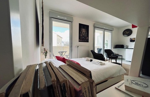 Courlancy Apartamento | Bleuets studio cosy neuf terrasse proche centre