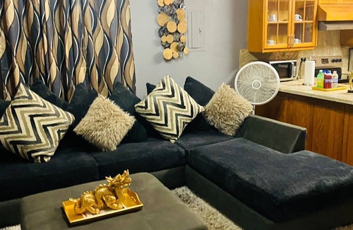 Molynes Gardens Casa | Blissett Apts your home away from home