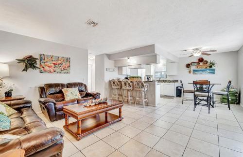 Englewood Casa | Blissful Beach Retreat B
