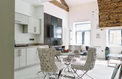 Bradford Apartamento | Blissful Bradford Apartment - City Center Gem