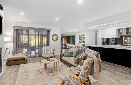 North Batemans Bay Casa | Blissful Bungalow Batemans Bay