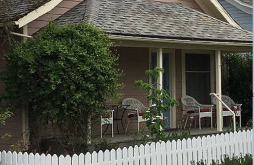 Historic Railroad District Casa | COTTAGES DE VISTA BLOSSOM - Casa con encanto cerca de OSF Plaza y el centro