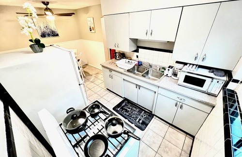 Westwood Apartamento | Blue 1 Bdrm 2 Qn Bds Garage Prkng 13 Min to Dwntw