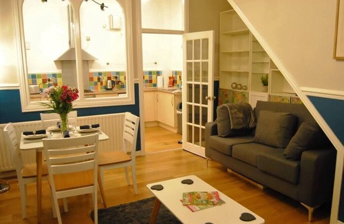 Maryport Casa | Blue Anchor House - 5 minute walk to Maryport Beach and Marina