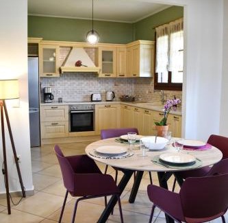 Mystras Casa | Blue and Green Guesthouse