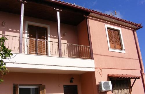 Mystras Casa | Blue and Green Guesthouse