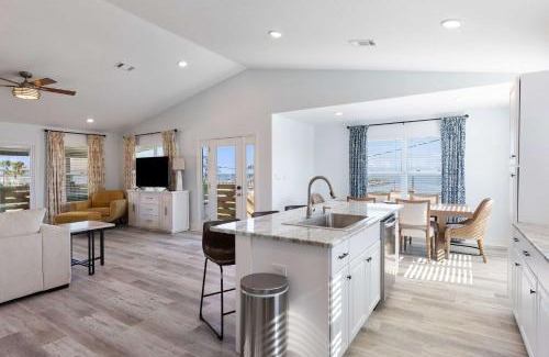 Southwind Casa | Blue Beak Bungalow