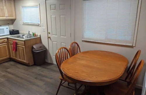 Martin City Condominio | Blue Bird Bungalow