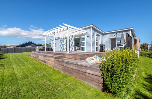 Martinborough Casa | Blue Bungalow