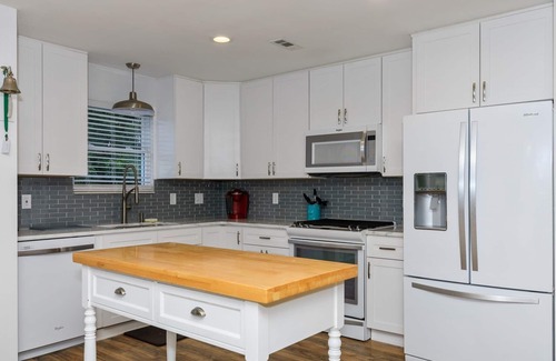 Hampstead Casa | Blue Chicken- Community boat ramp