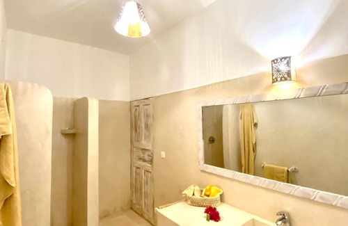 Watamu Cama Y Desayuno | BLUE DIAMOND VILLA WATAMU