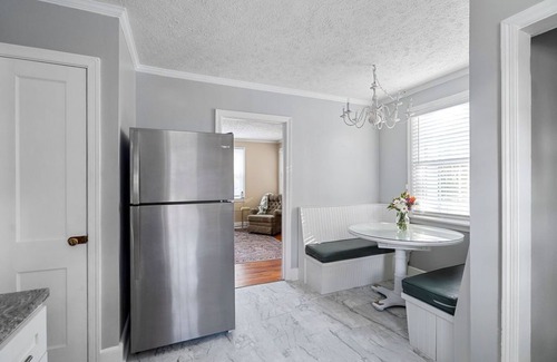 Aiken Cabaña | Blue Door Cottage: Downtown charm & convenience, dog-friendly large fenced yard
