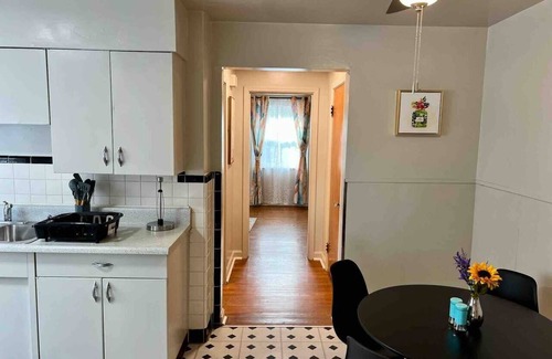 Westwood Apartamento | Blue Elegance 1Bdrm Apt 15 Min to UC Medical
