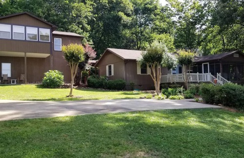 Lake Norman of Catawba Casa | Blue Heron Main House