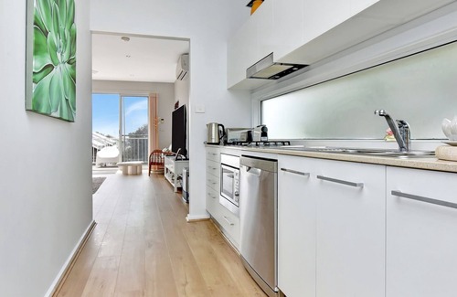 Caves Beach Villa | Blue Lagoon at Caves Beach Villas