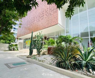 Historic Center Apartamento | Blue Loft 14th floor with balcony overlooking the ocean and marina, Jacuzzi, Sauna, Turkish bath, swimming pool, gym, spa y bar