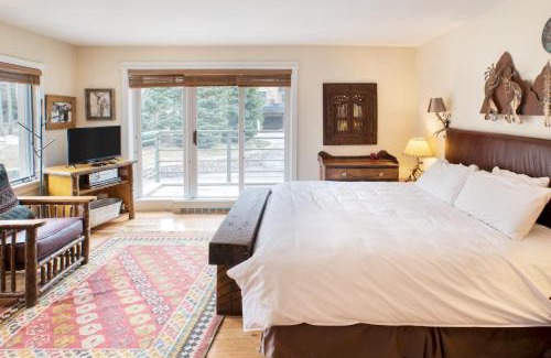 Mountain Village Apartamento | Blue Mesa Lodge 23C by AvantStay Functional Ski InSki Out Studio w Balcony in Great Location