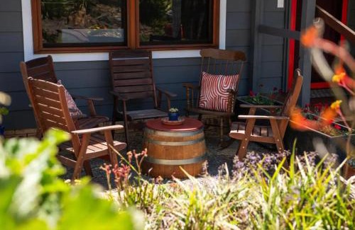 Hazelbrook Casa | Blue Mountains Urban Farm Stay near Sydney