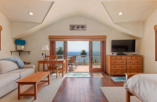 Summerland Casa | Blue Ocean View Retreat | Steps from the Beach | Perfect Coastal Getaway