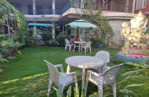 Pokhara Hotel | Blue Planet Lodge & Restaurant