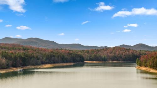 Morganton Casa | Blue Ridge Bliss - Lake Blue Ridge GA - Lake Views, Game Room, Spacious Accommodations, Private Dock - Morganton, GA