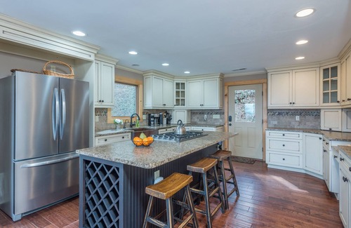 Weaverville Casa | Blue Ridge Bliss | Mountain Home with Hot Tub & Stunning Views!