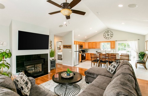 Weaverville Casa | Blue Ridge farmhouse with amazing mountain view, hot tub, firepit & decks