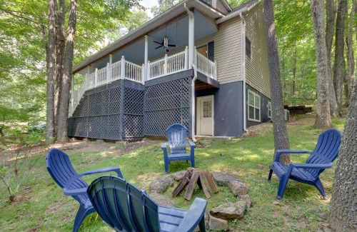Sapphire Casa | Blue Ridge Mtn Escape Home with Deck and Fire Pit!