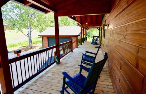Mineral Bluff Casa | Blue Ridge Retreat on Wolf Creek